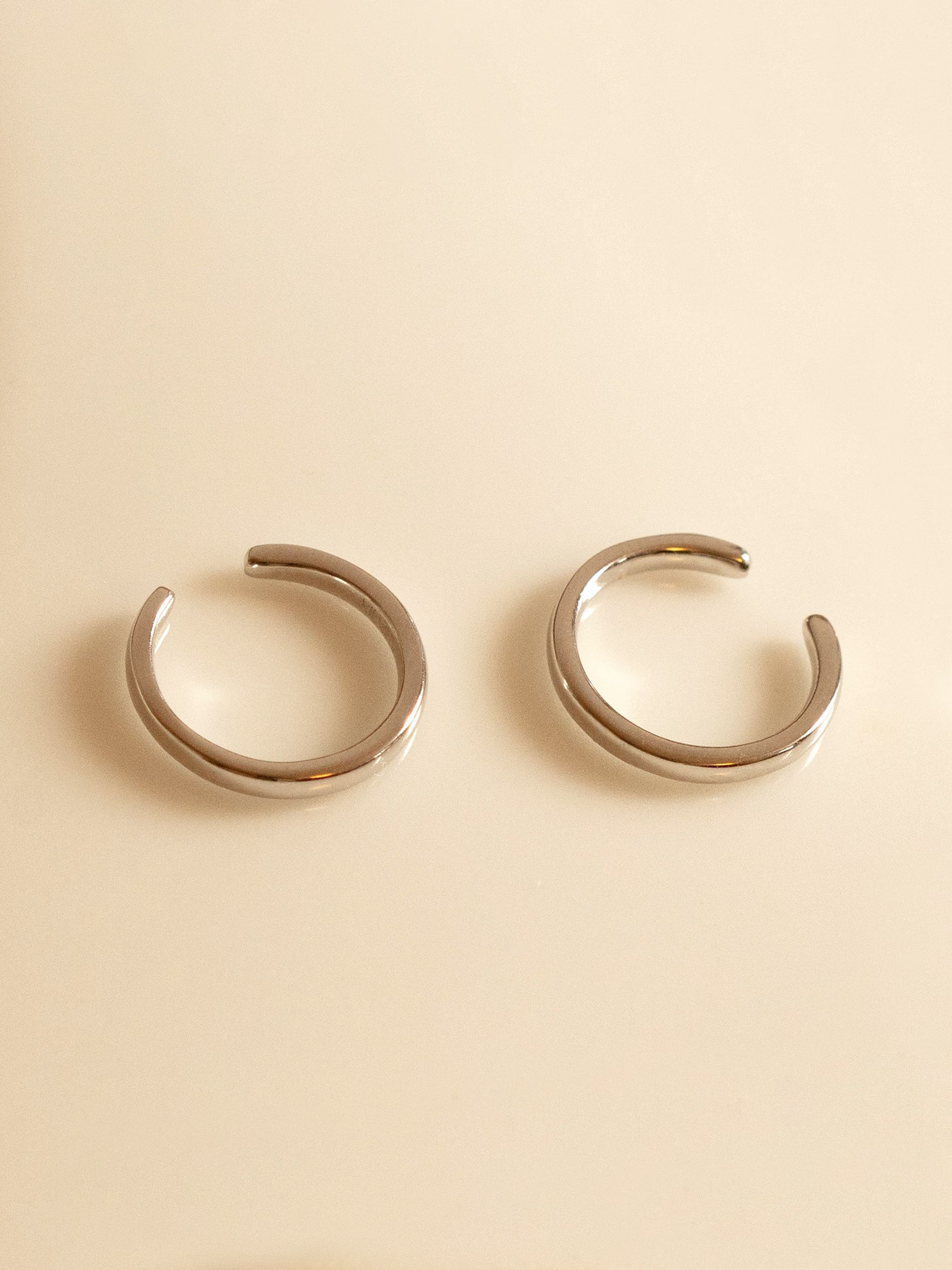 Boucles d'oreilles fines - Paire - Réglables