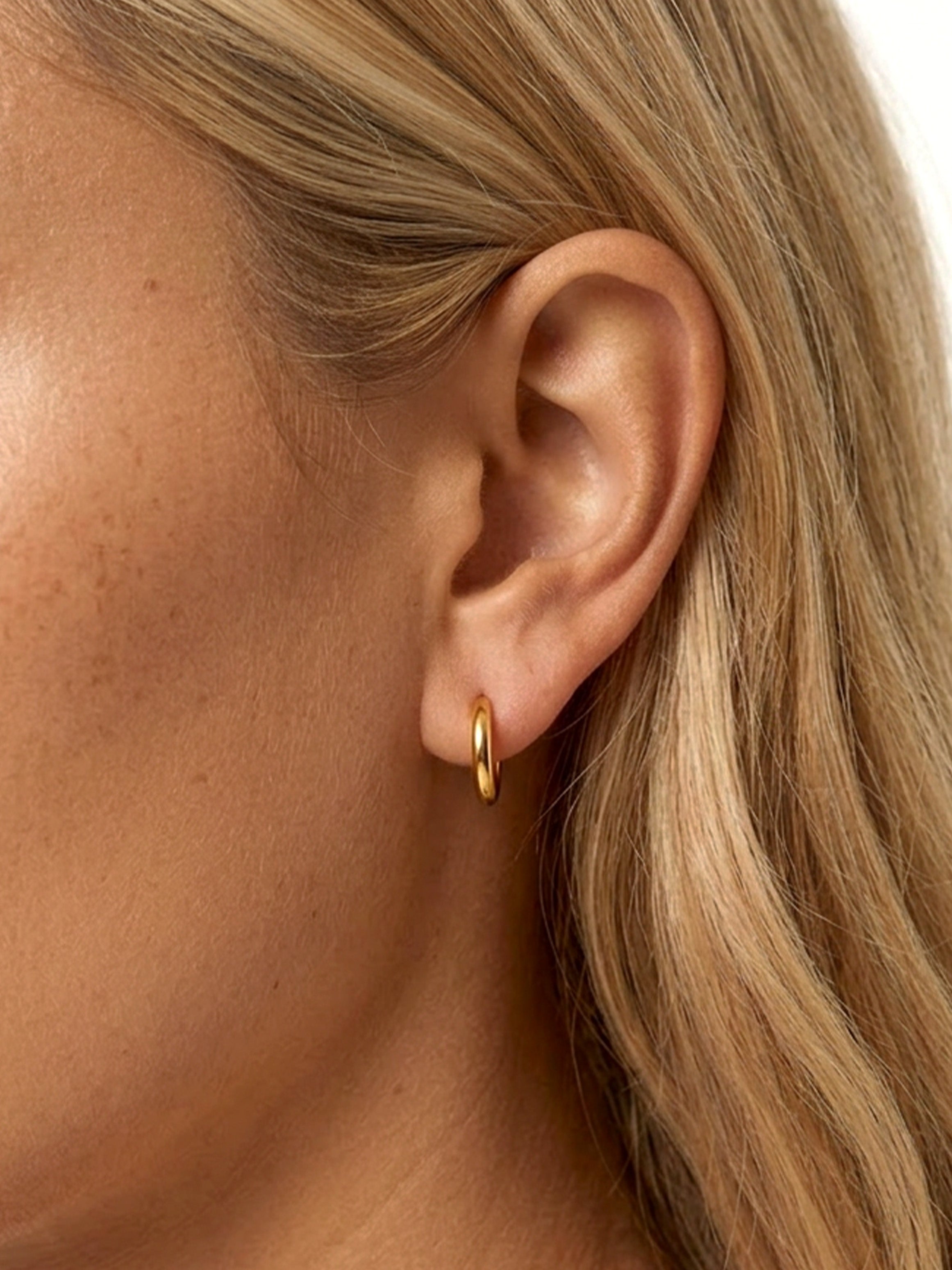 Solid Hoop Earrings - 14mm