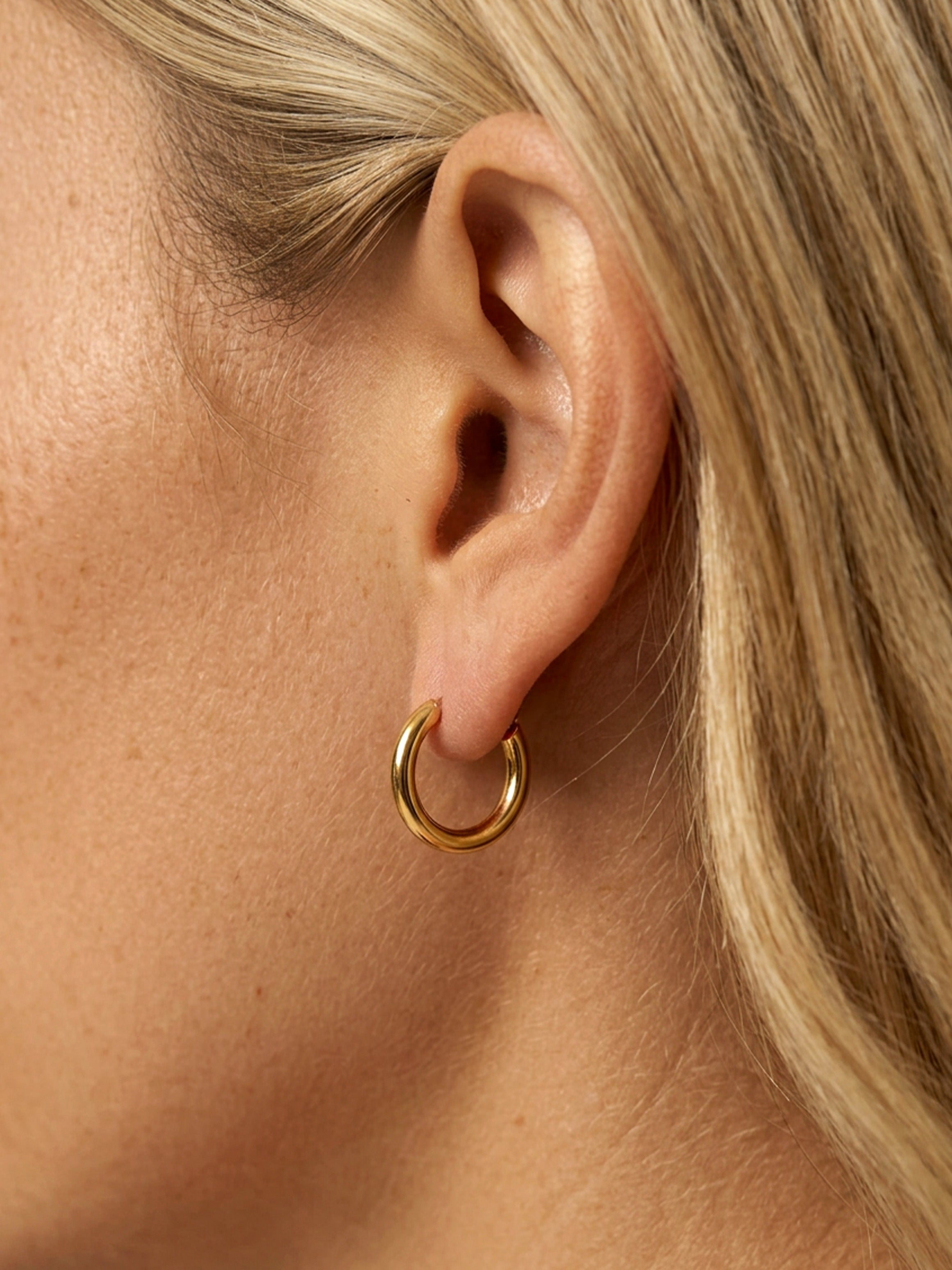 Solid Hoop Earrings - 20mm