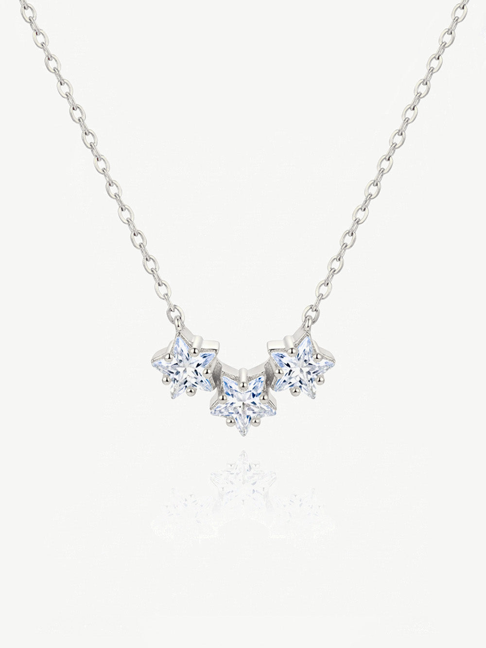 Collier délicat à trois étoiles