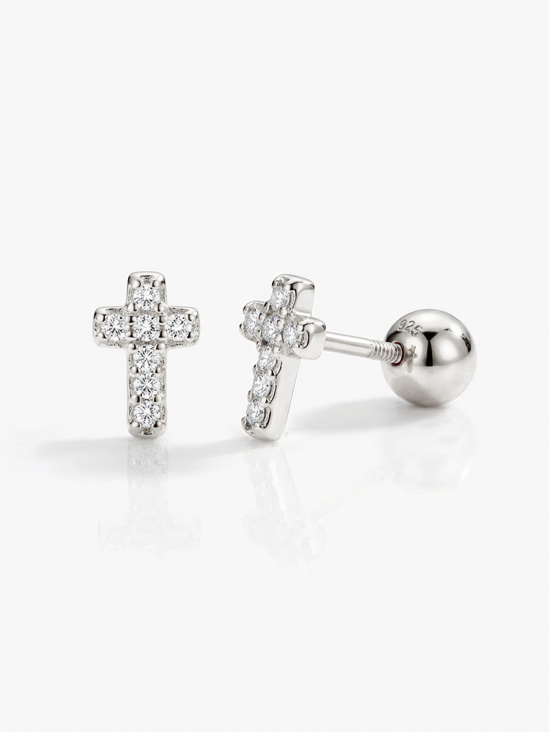 Boucles d'oreilles à tige en forme de croix pavée minuscule