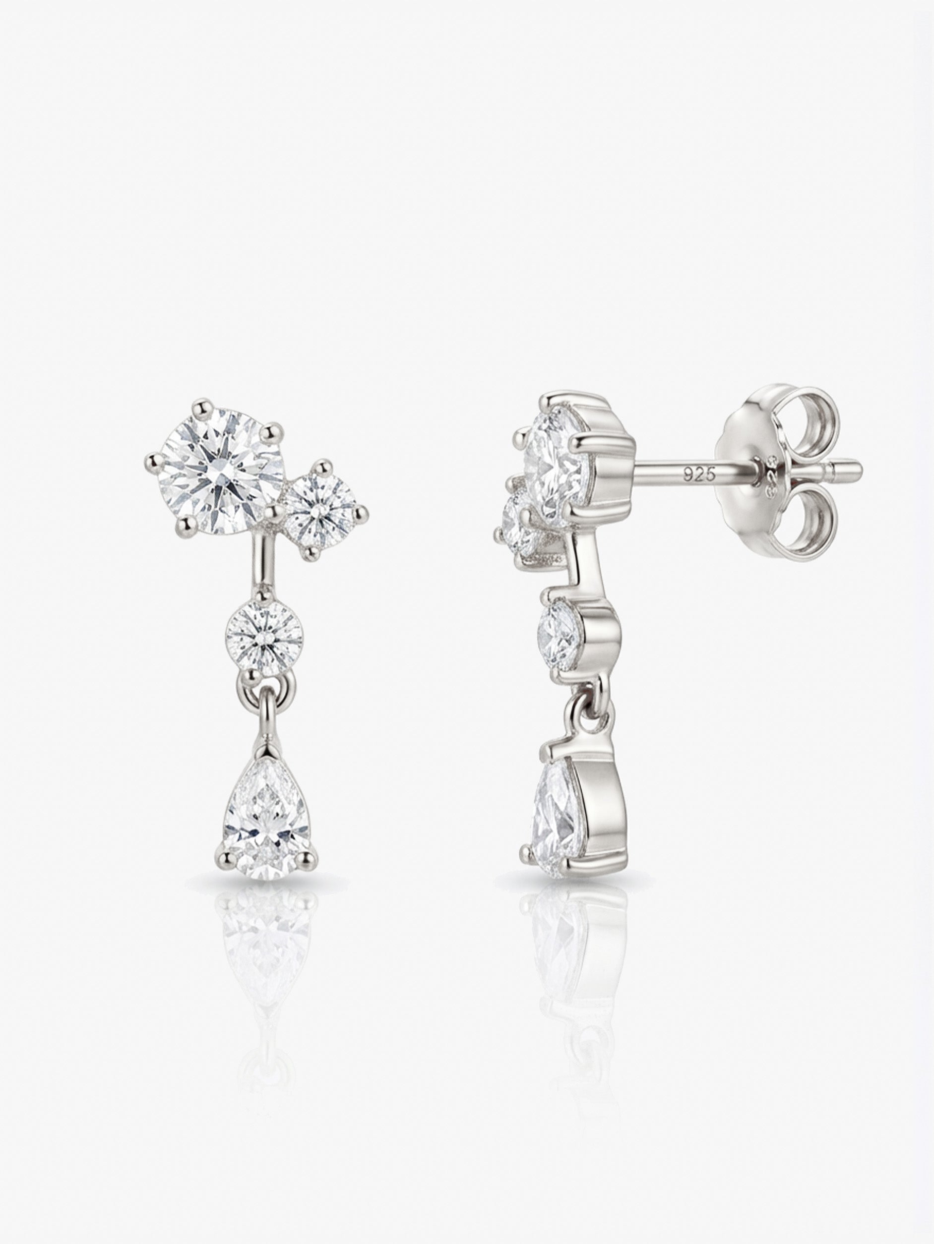 Boucles d'oreilles pendantes délicates en grappe