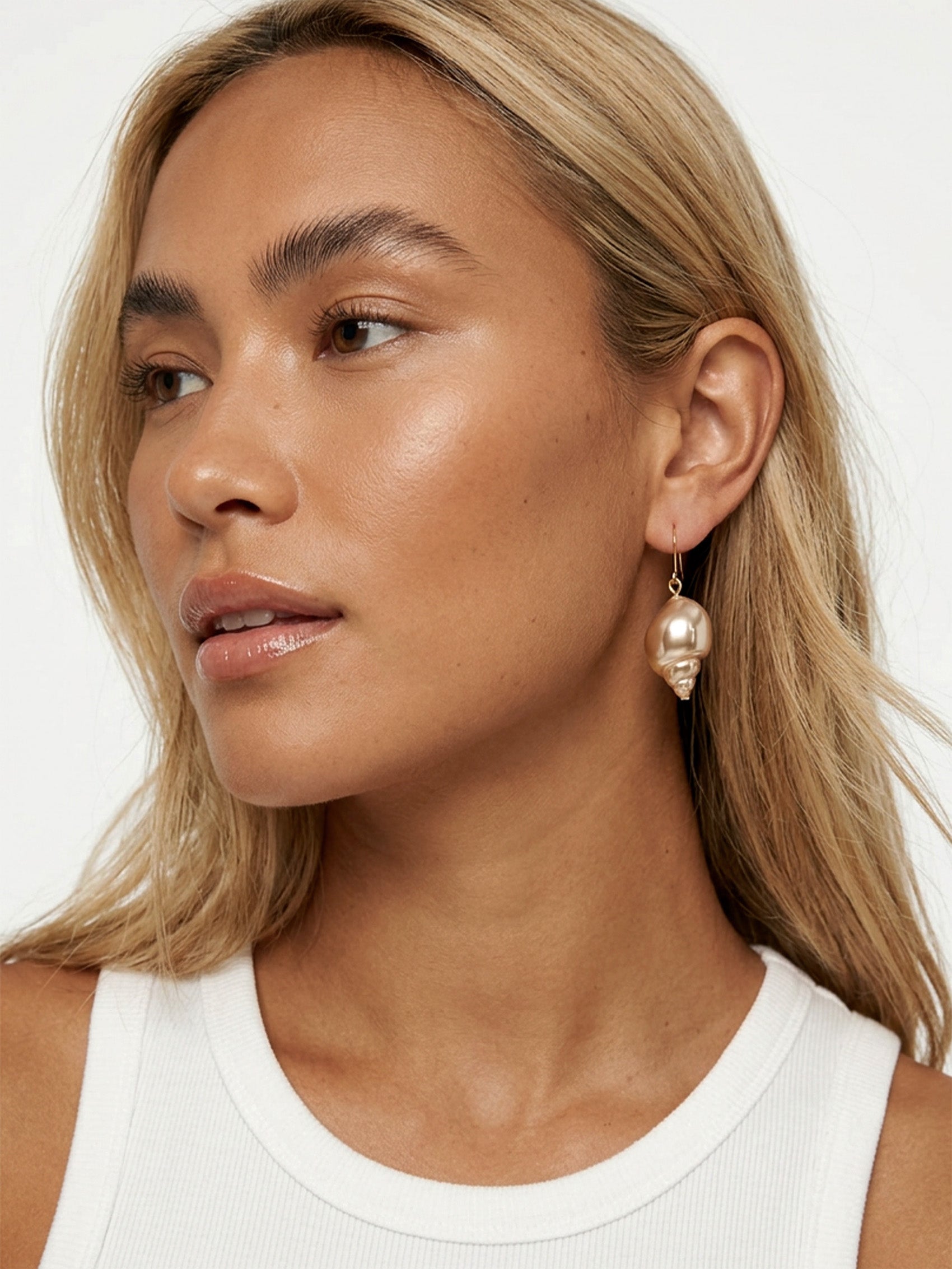 Shell Drop Earrings
