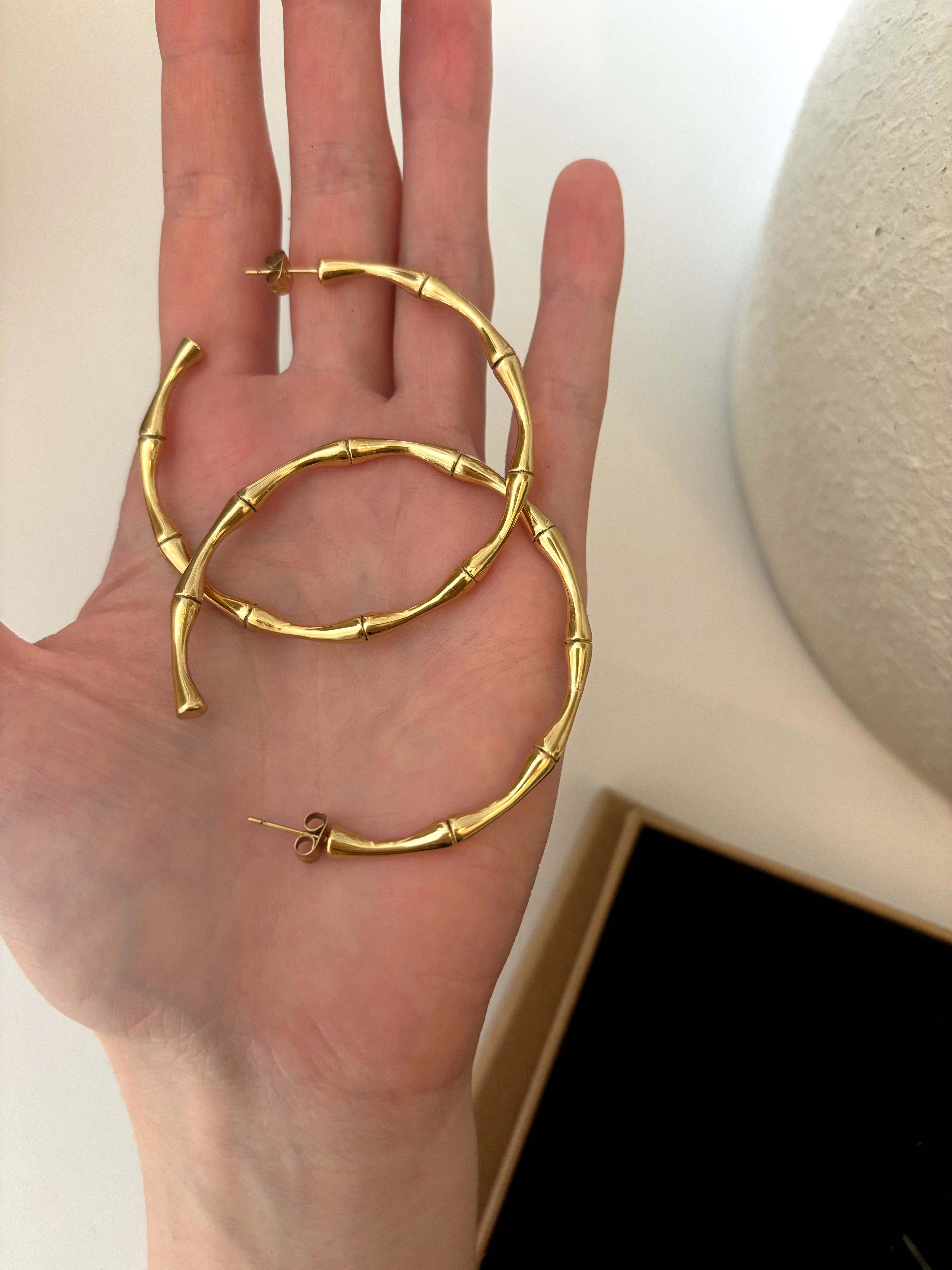 Grandes boucles d'oreilles créoles en bambou