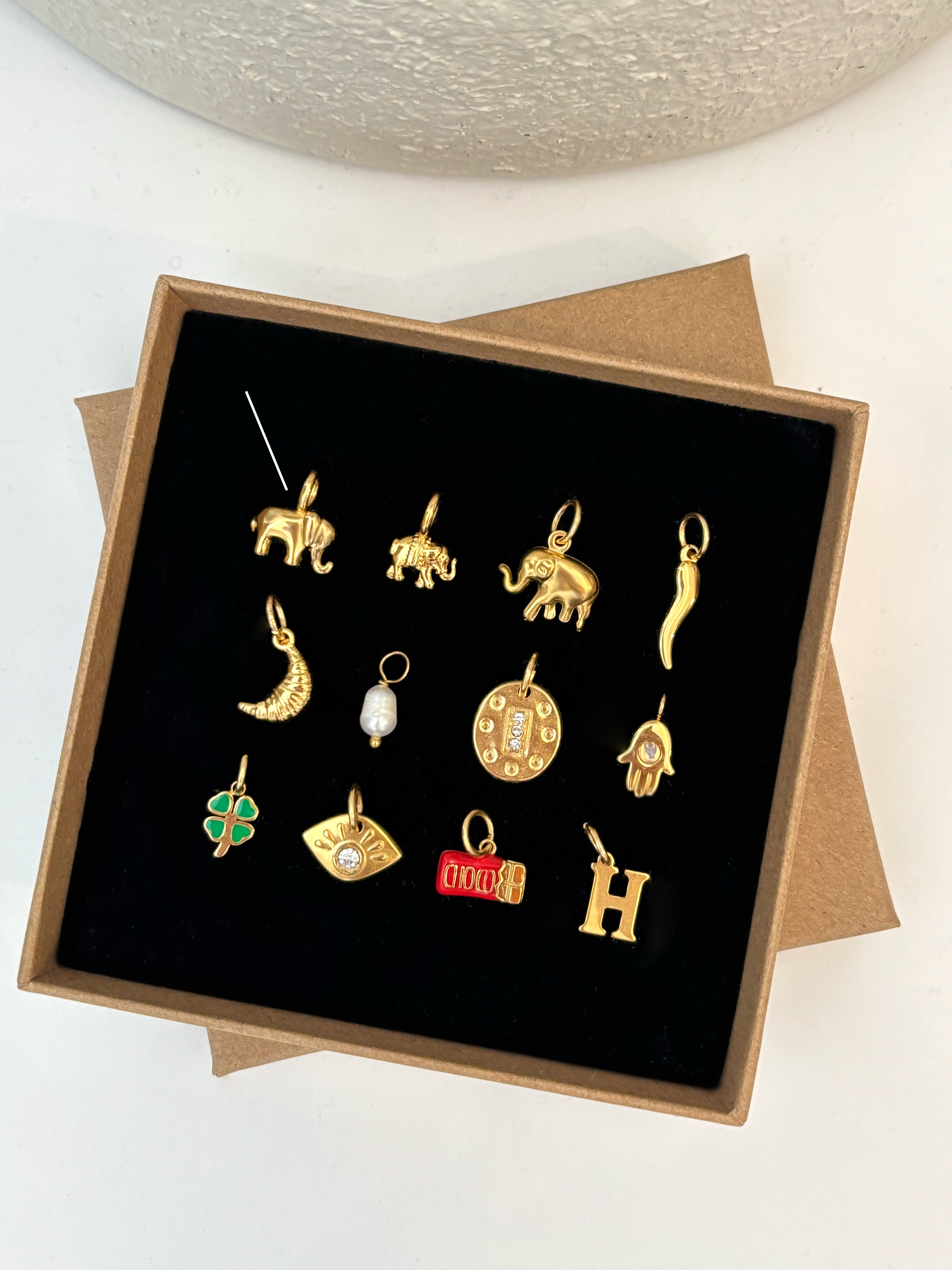 Breloque éléphant solide (petite taille)