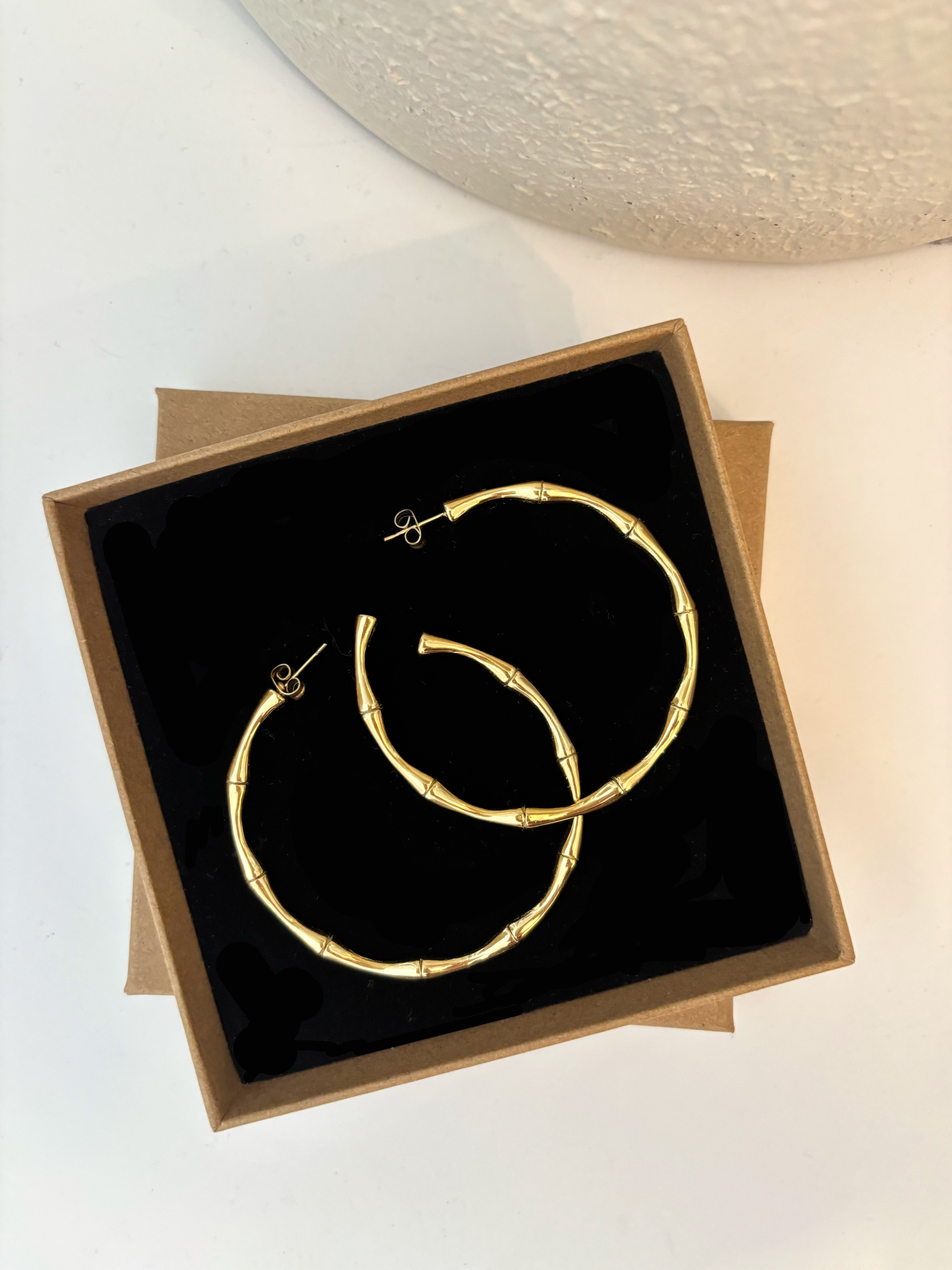 Grandes boucles d'oreilles créoles en bambou