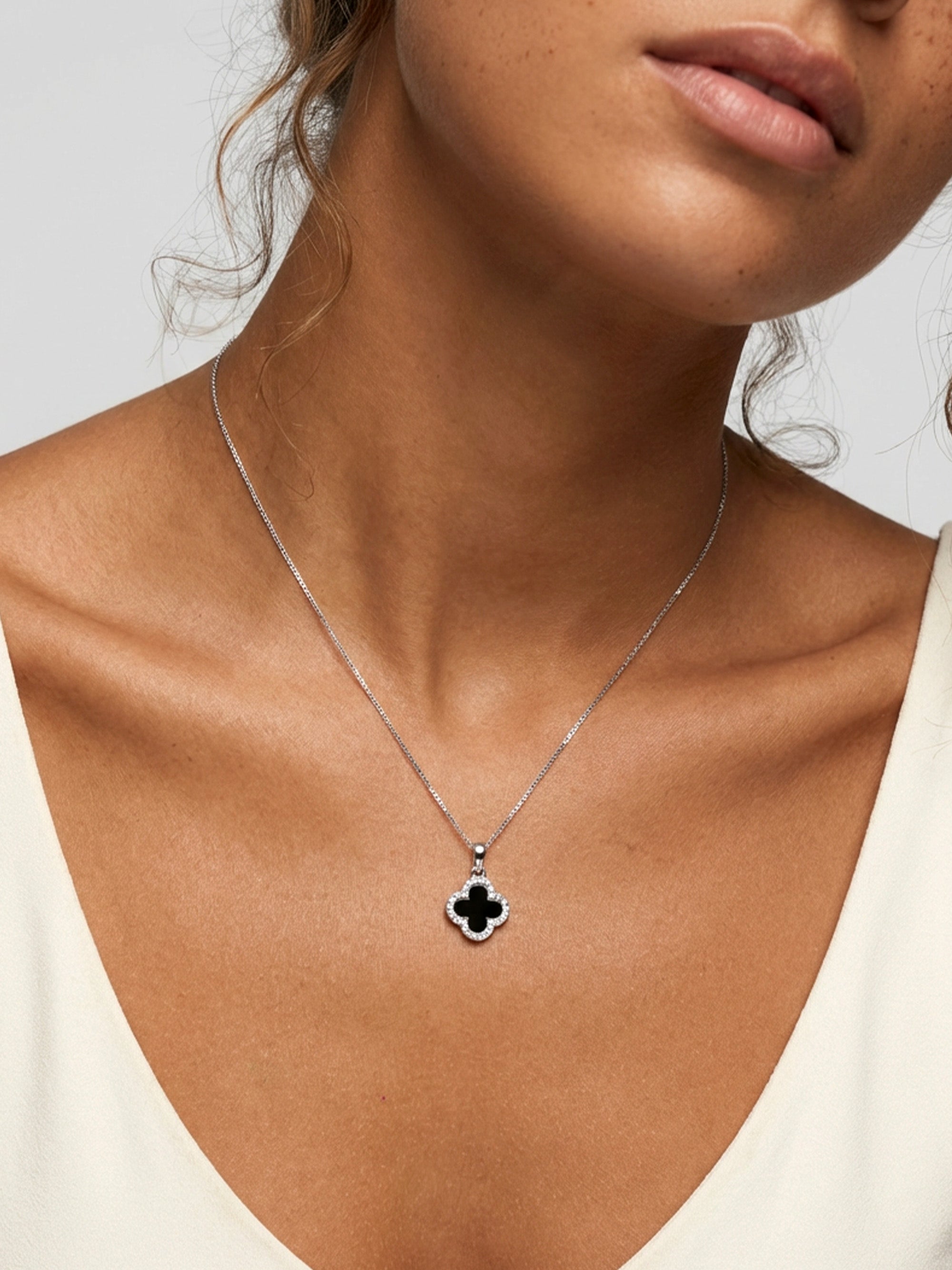 Collier Trèfle Noir