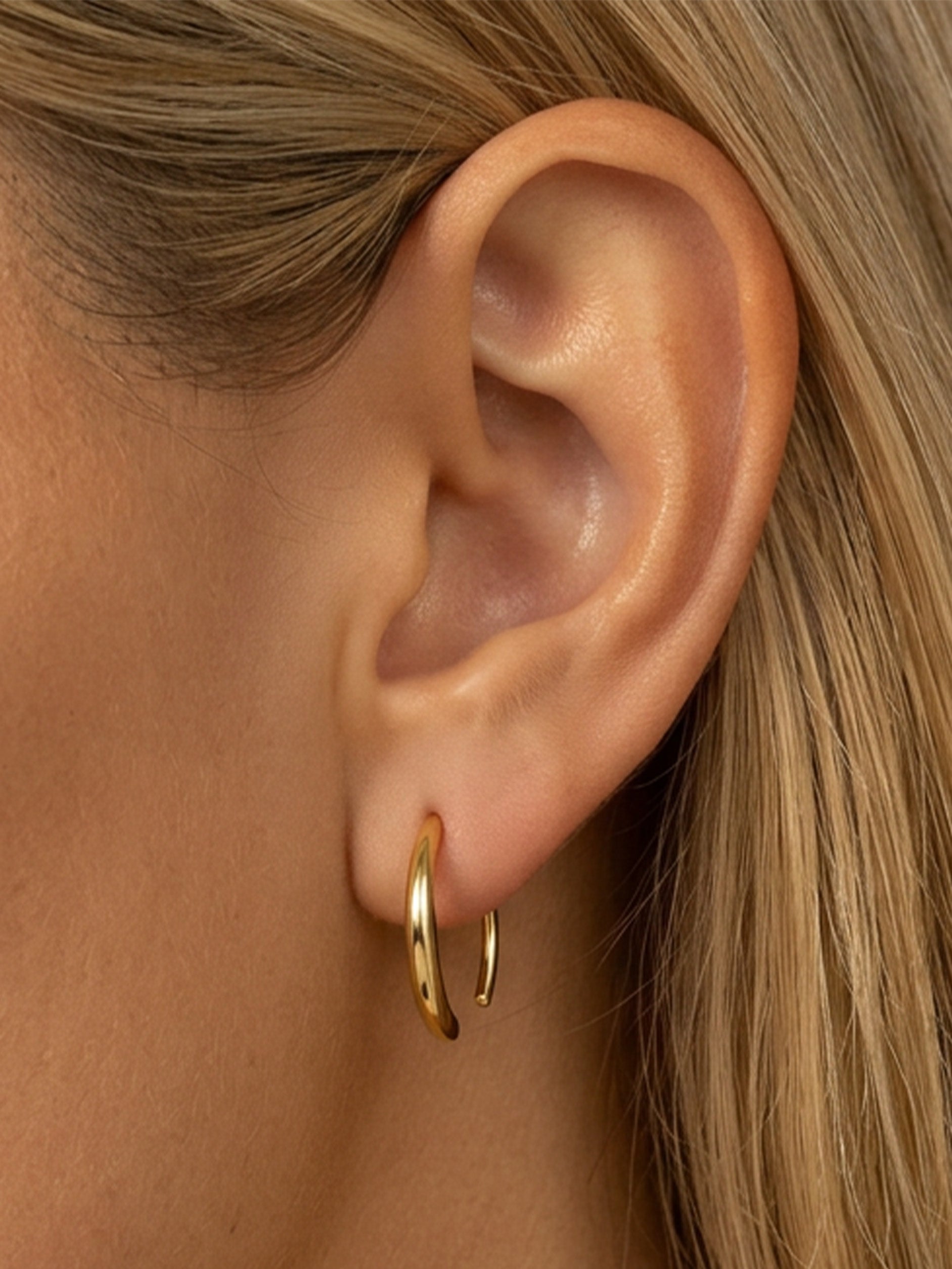 Boucles d'oreilles créoles à griffes ovales