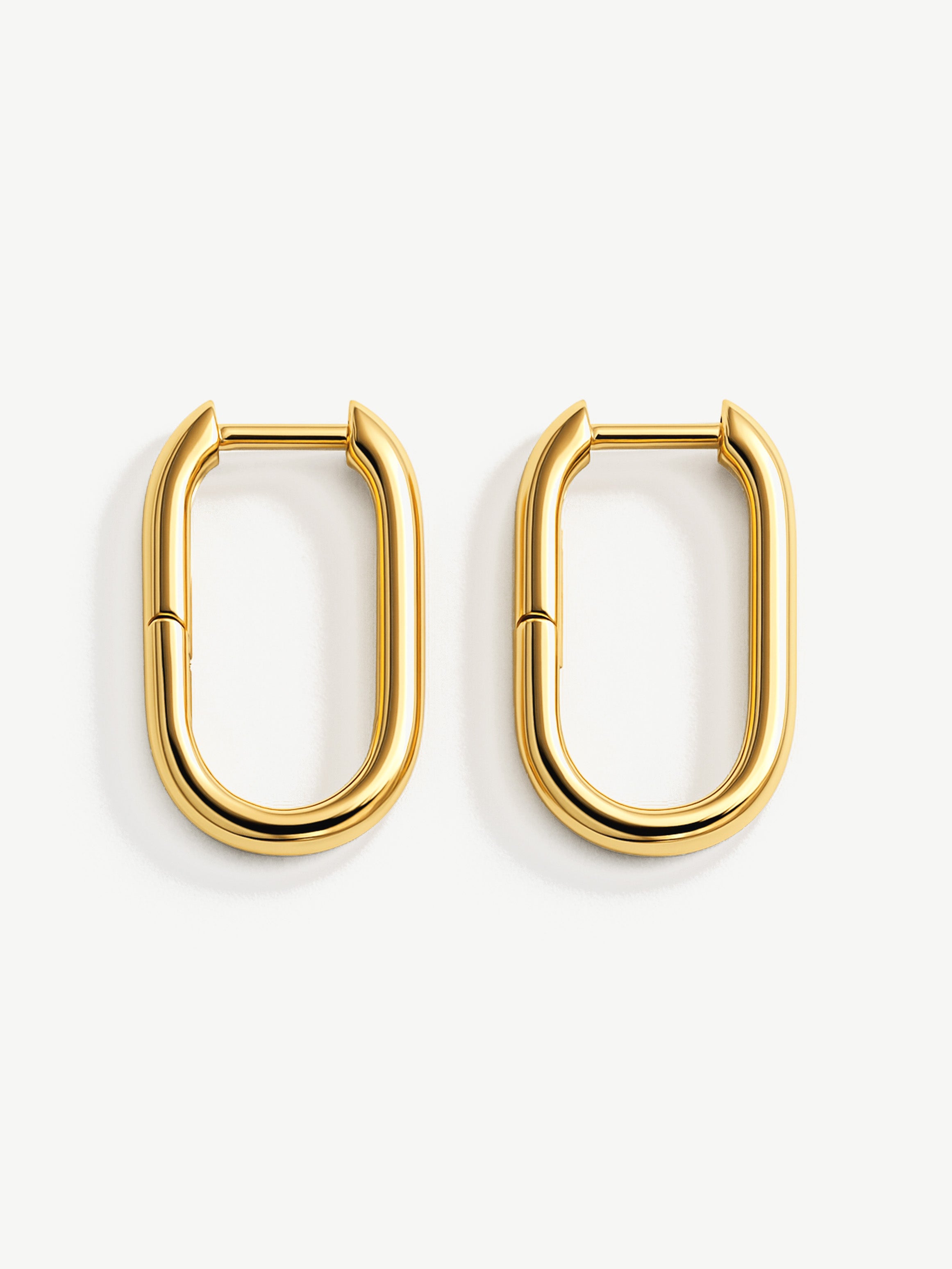 Petites boucles d'oreilles créoles ovales épaisses