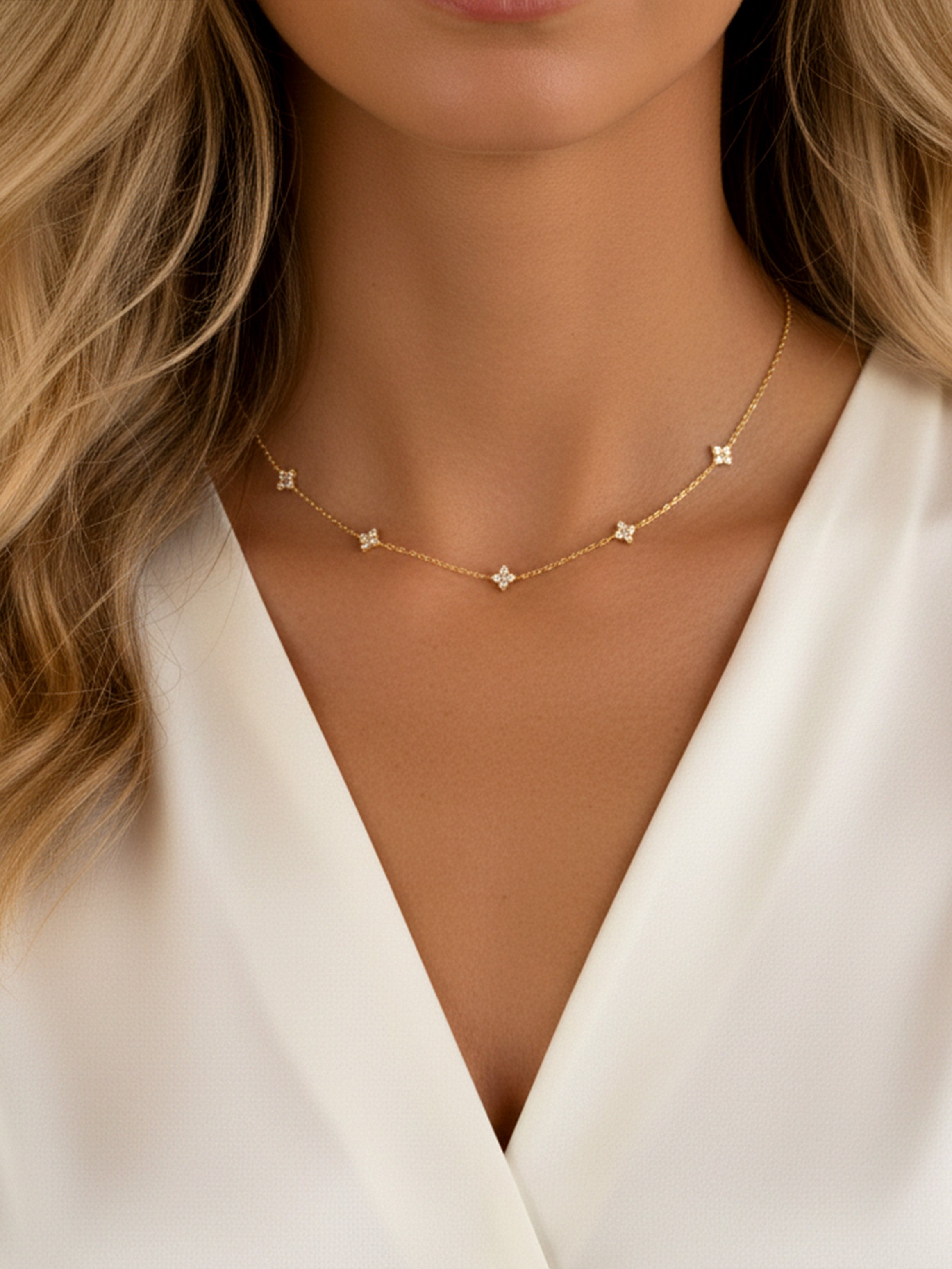 Collier délicat d'hortensias