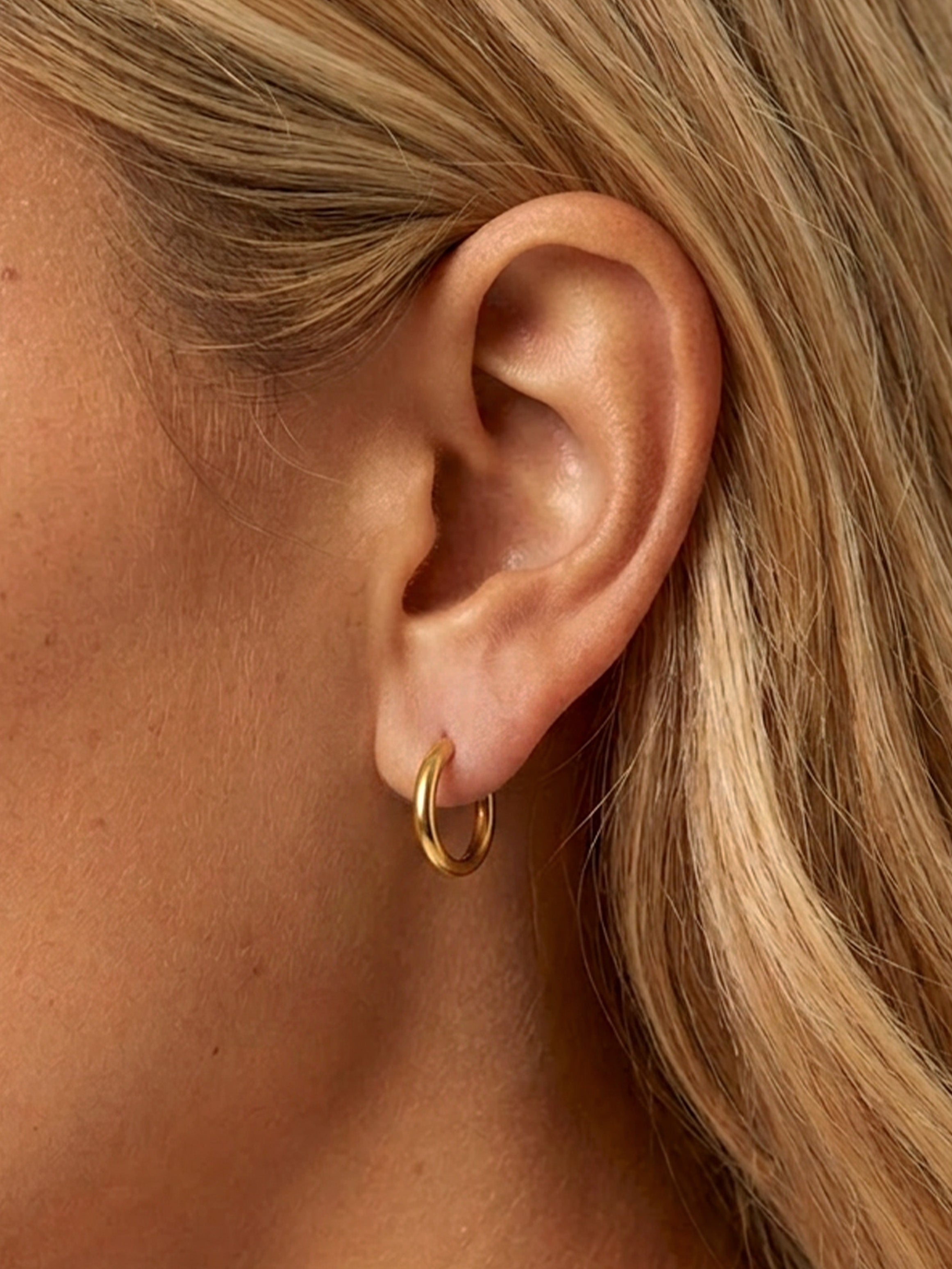 Solid Hoop Earrings - 16mm