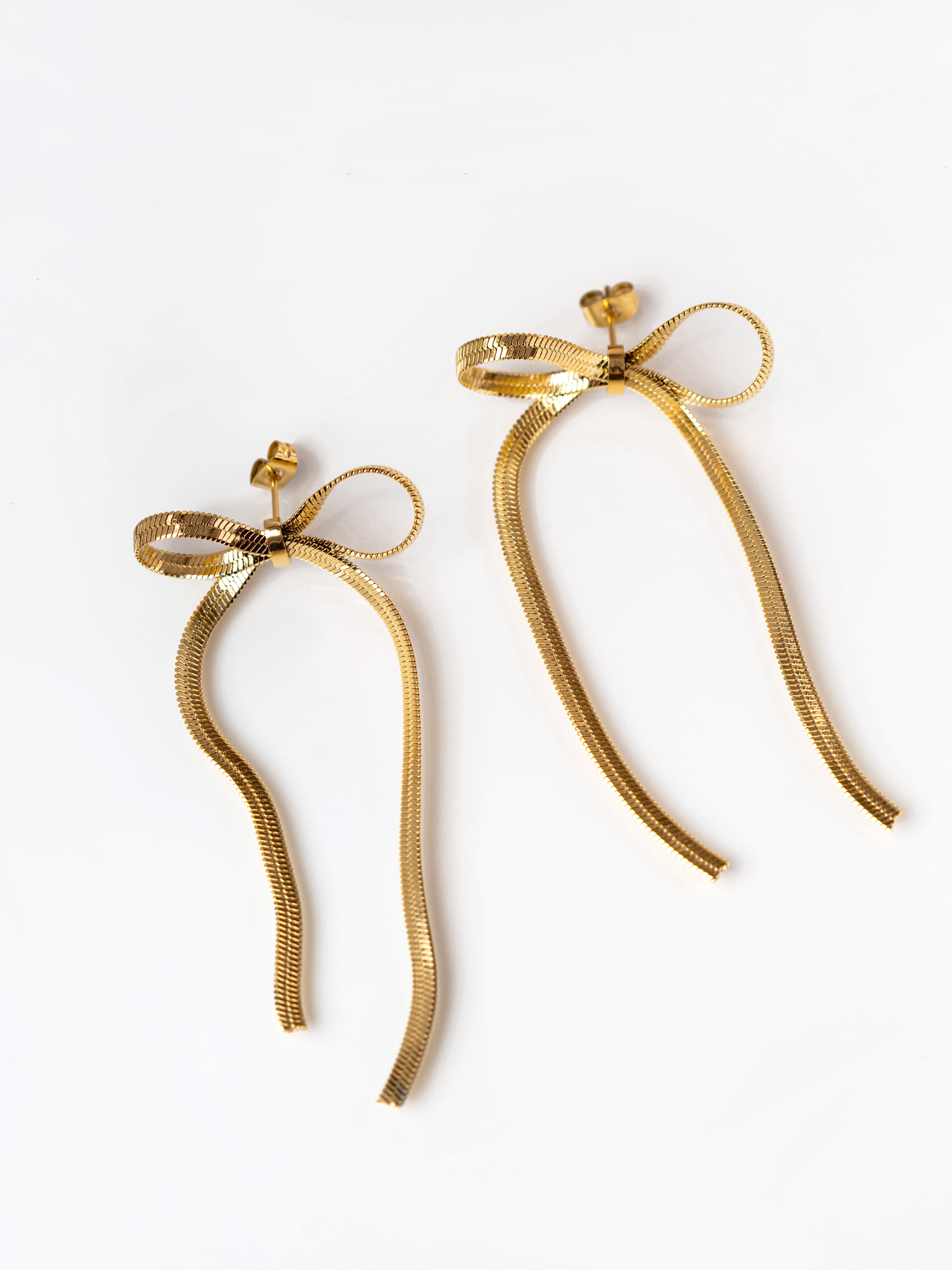 Bow Stud Earrings With Herringbone Chain