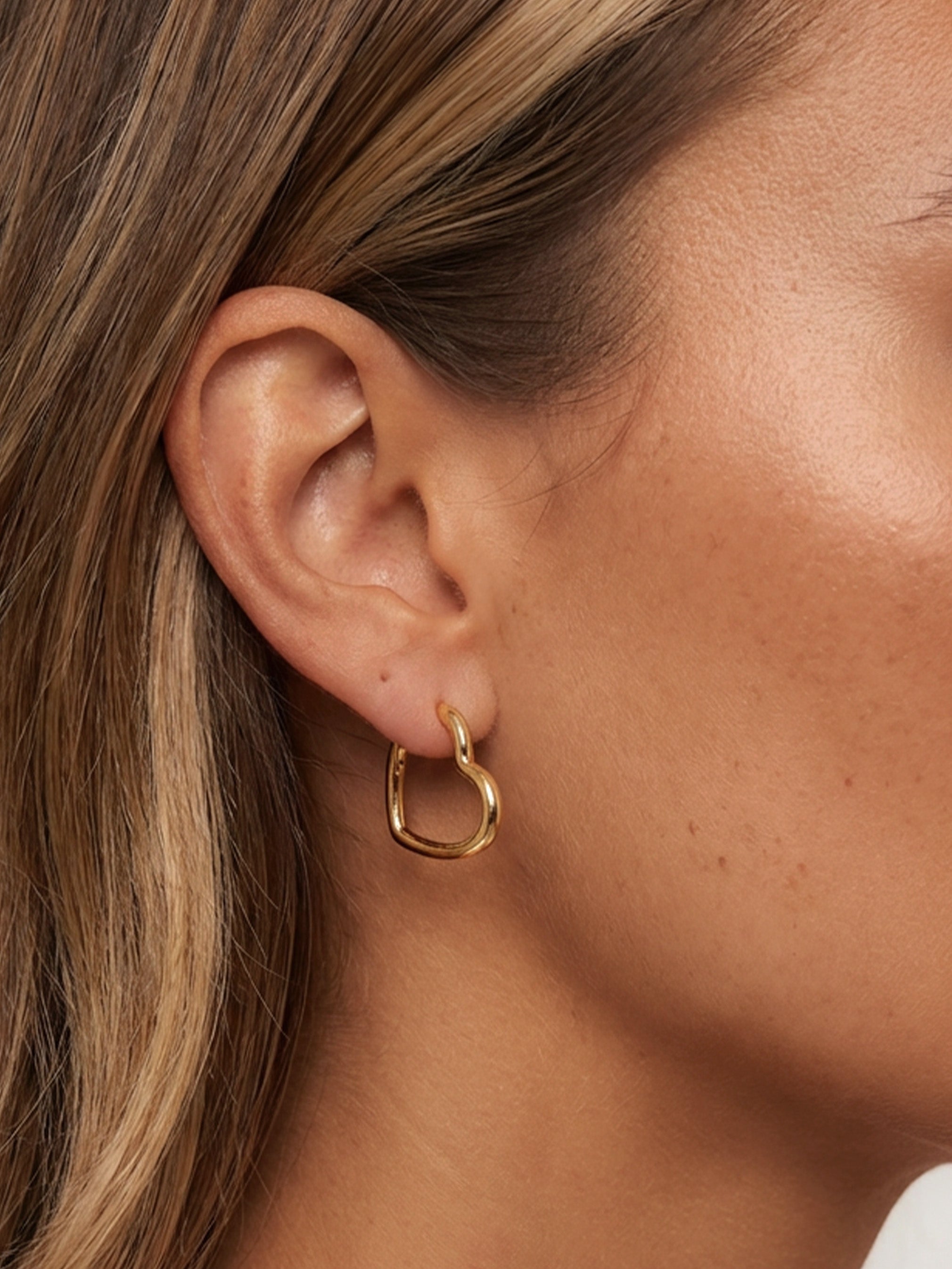 Boucles d'oreilles créoles en forme de cœur - Petites