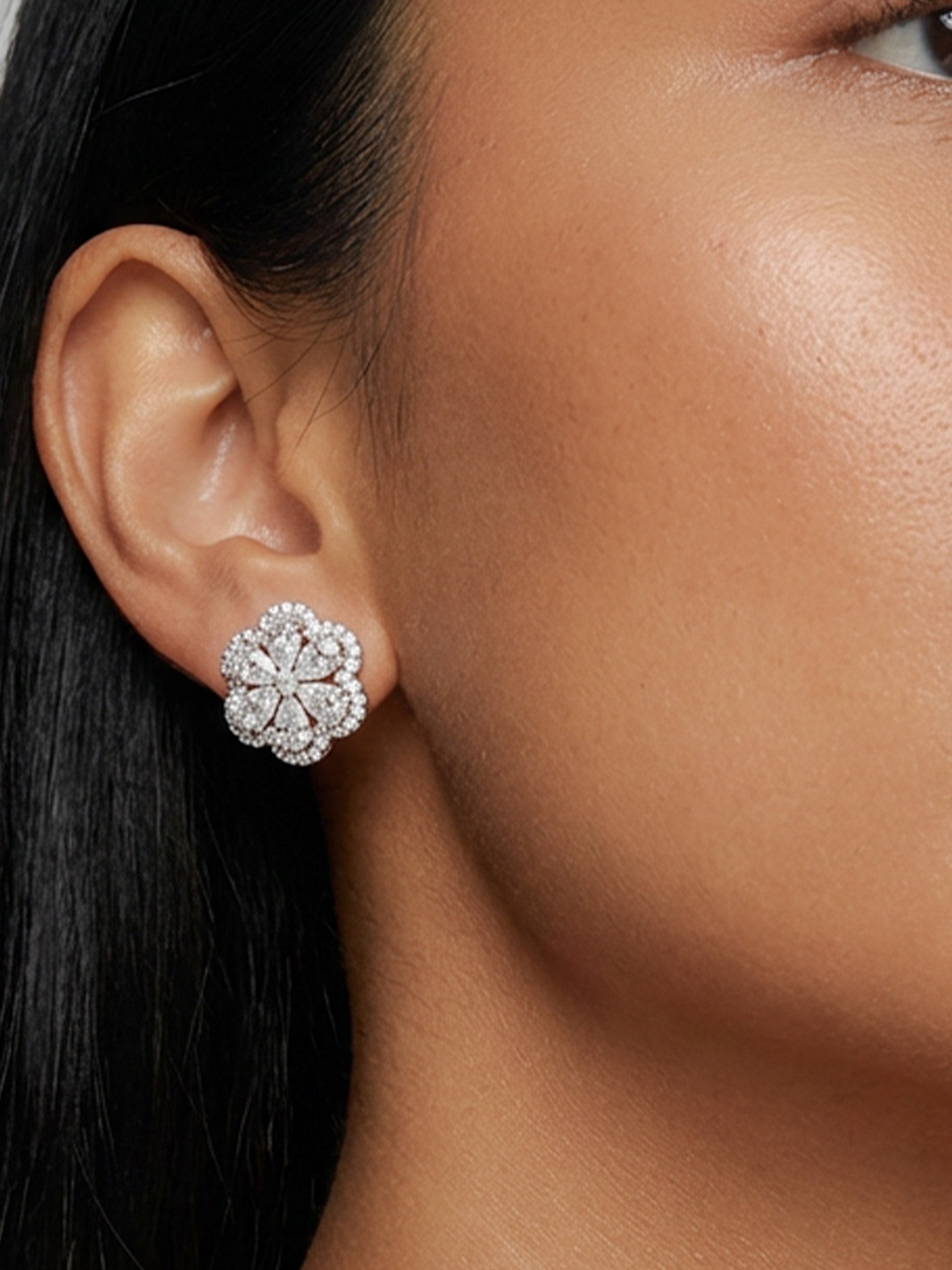 Boucles d'oreilles de fleurs de mariée