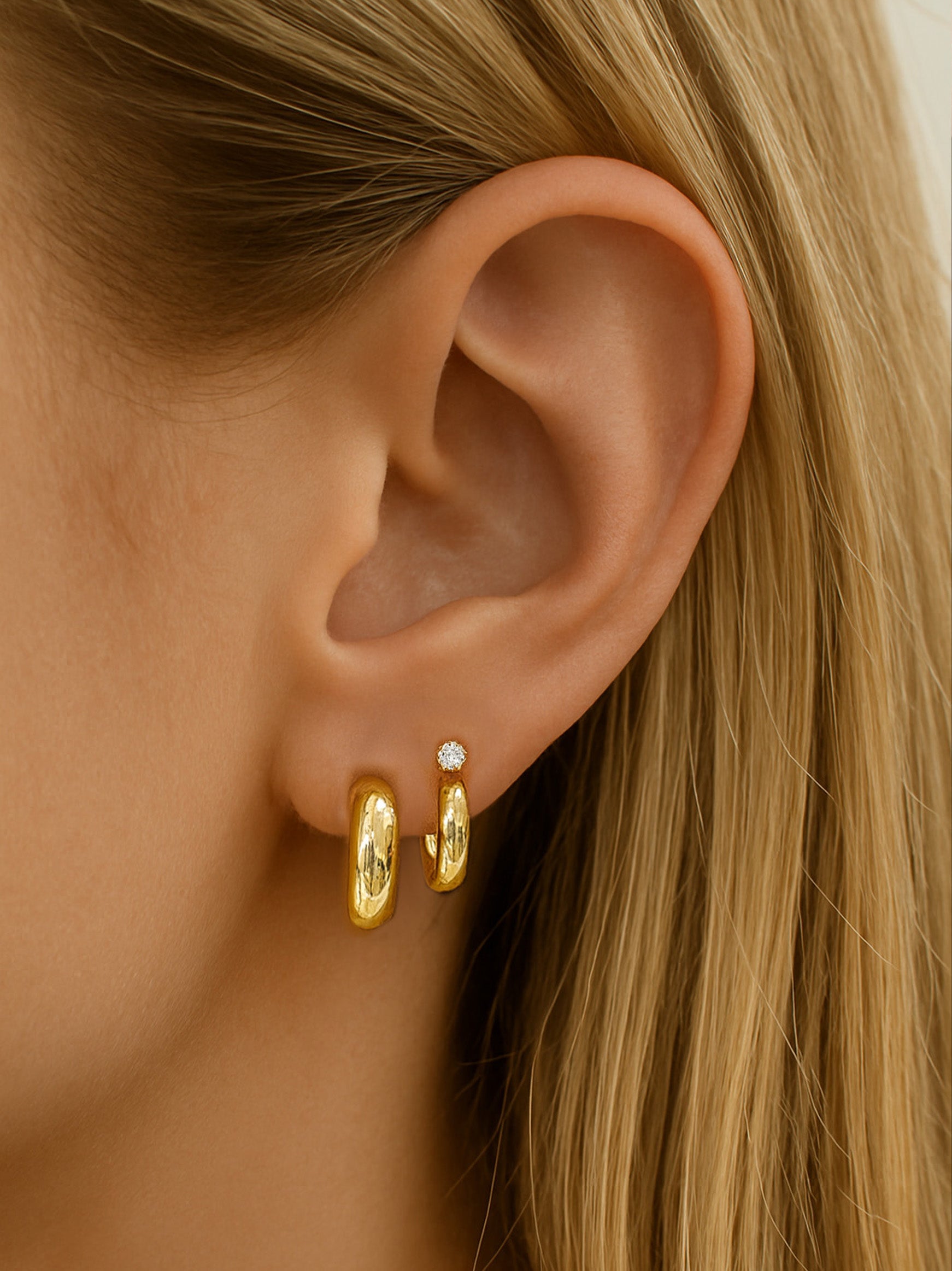 Boucles d'oreilles créoles épaisses et petites