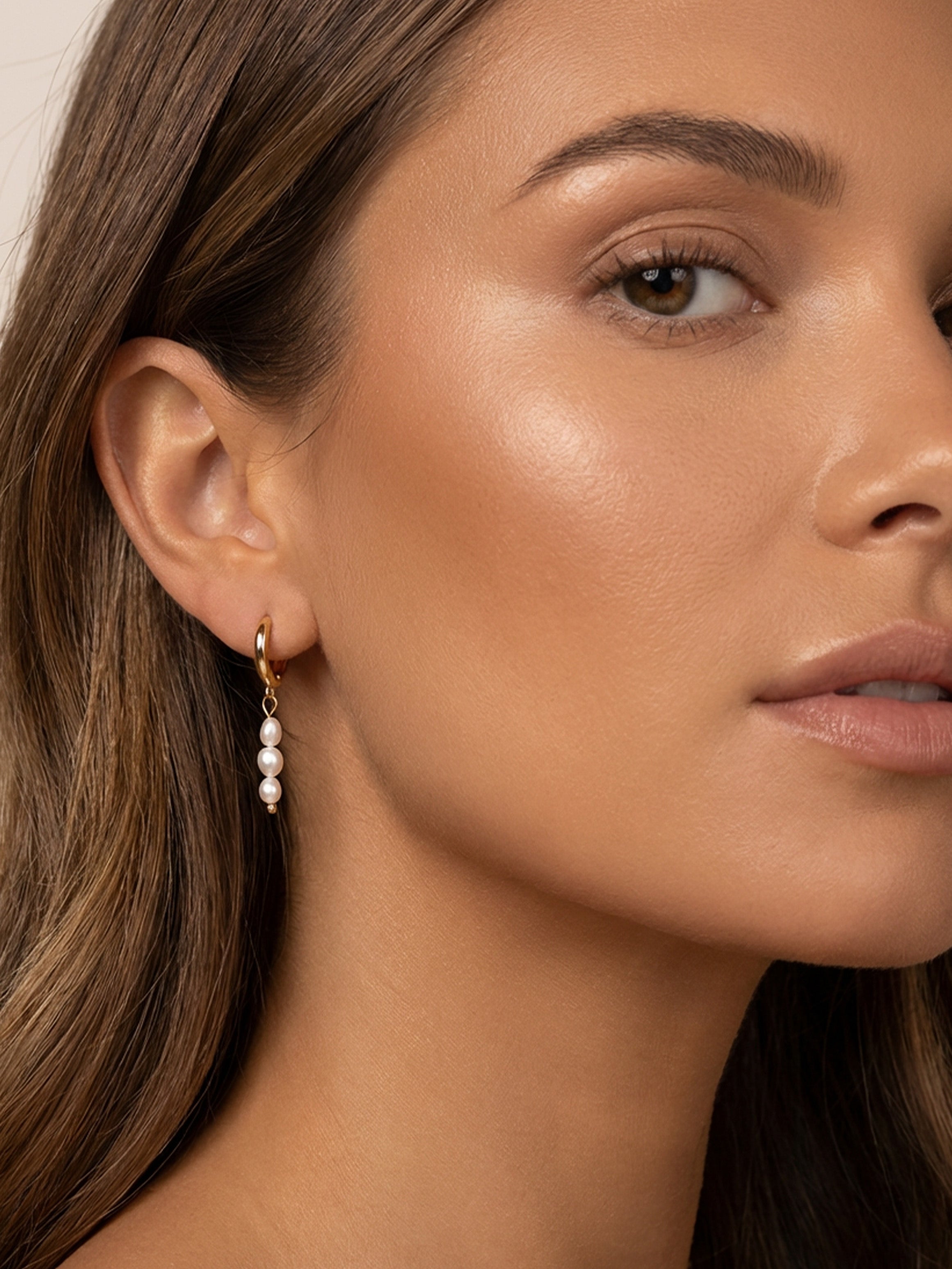 Tiny Baroque Pearl Huggie Hoop Earrings