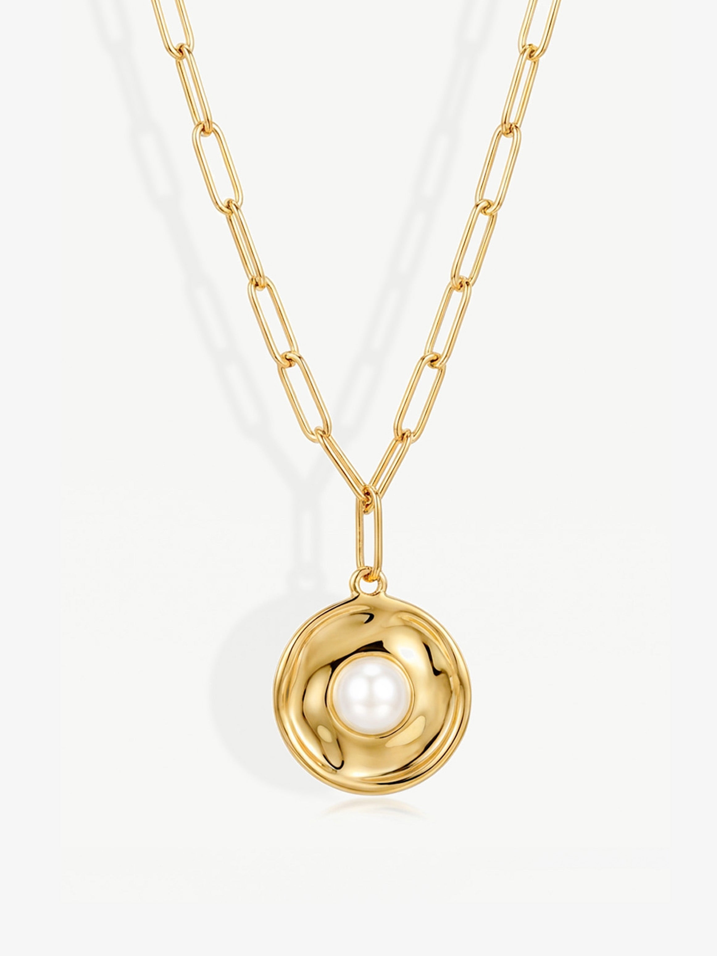 Link Chain Necklace With Pearl Coin