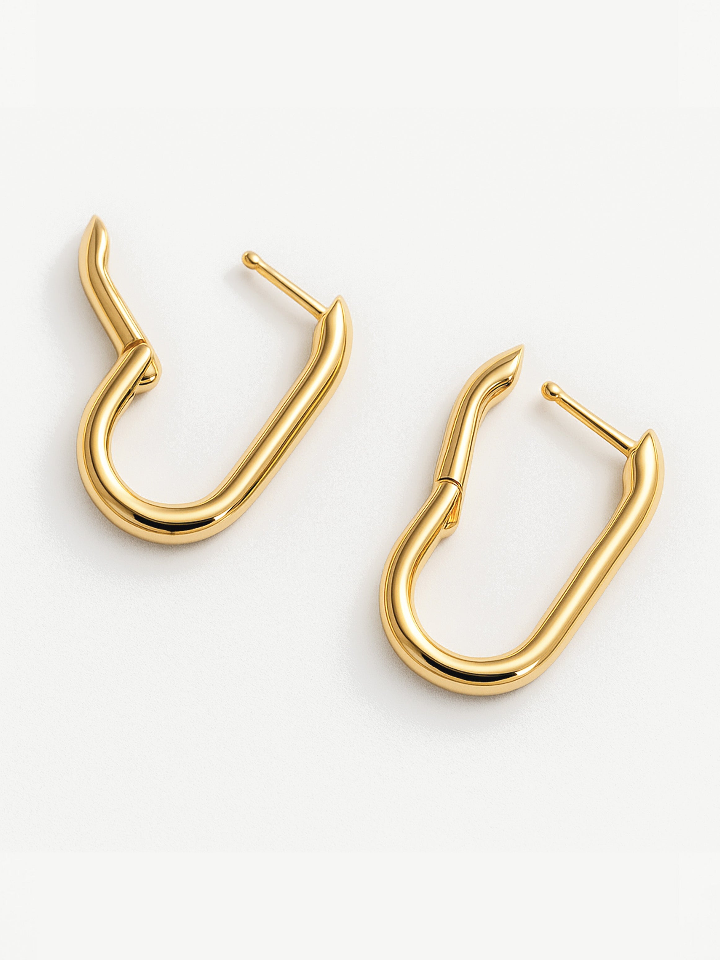 Petites boucles d'oreilles créoles ovales épaisses