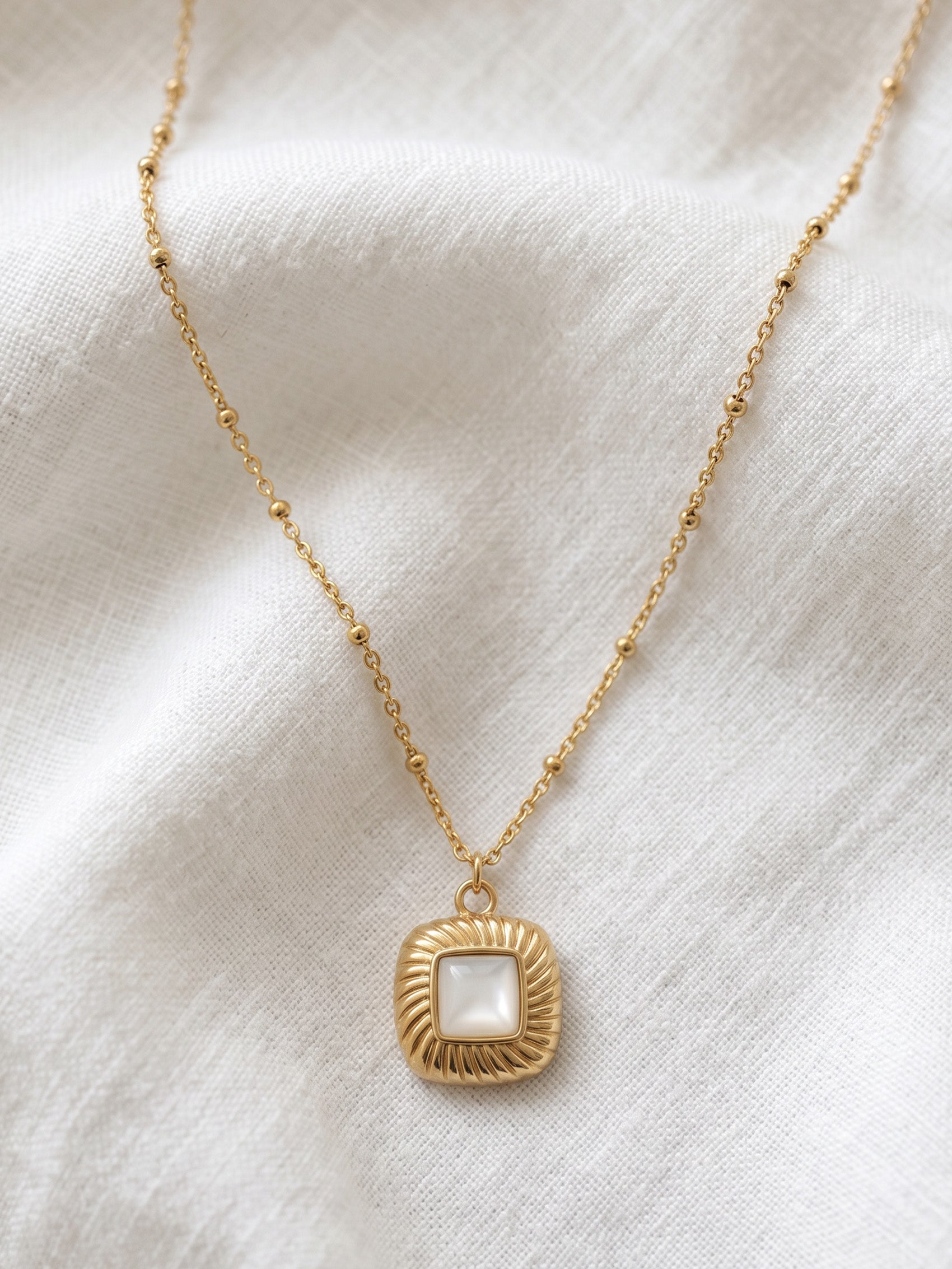 Square Pearl Necklace With Bobble Chain