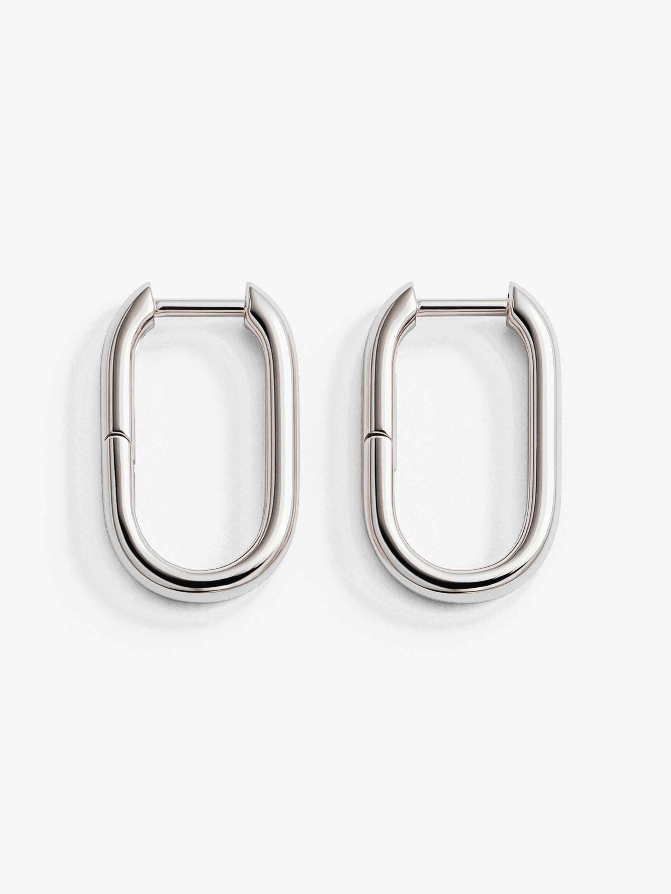 Petites boucles d'oreilles créoles ovales épaisses