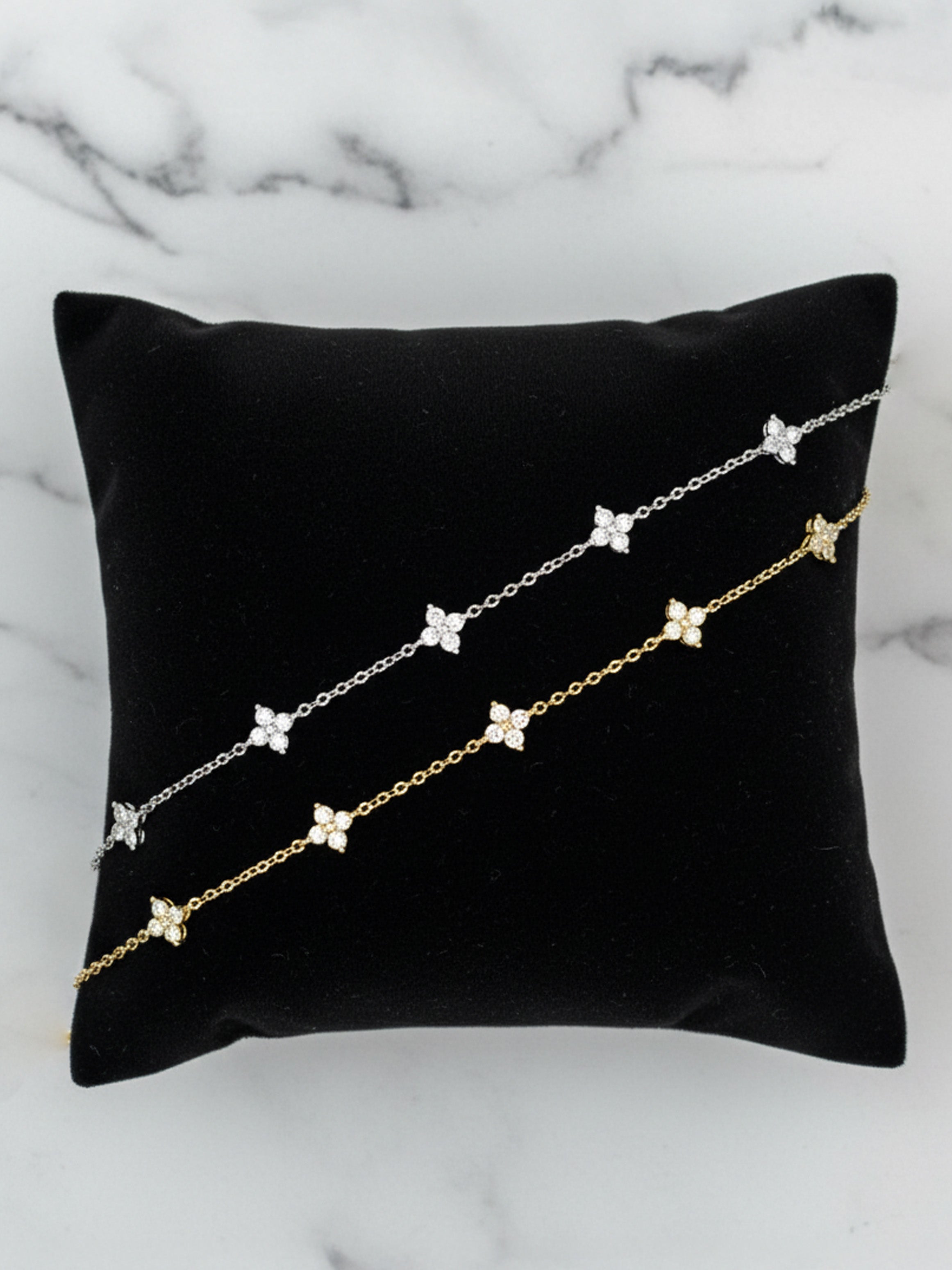 Bracelet délicat en hortensia